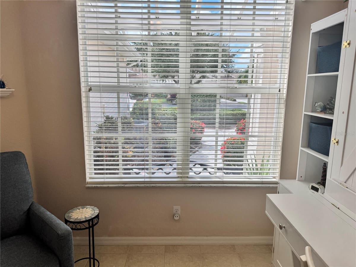 2427 MAGNOLIA CIRCLE — photo 44 of 82
