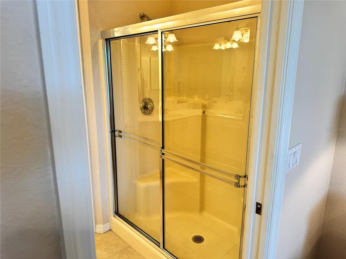 2427 MAGNOLIA CIRCLE — photo 30 of 82