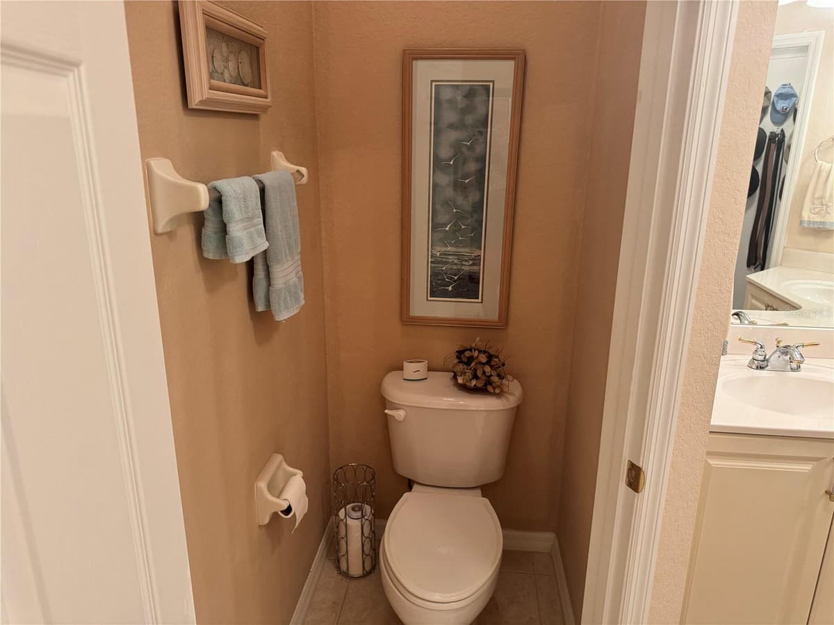2427 MAGNOLIA CIRCLE — photo 33 of 82