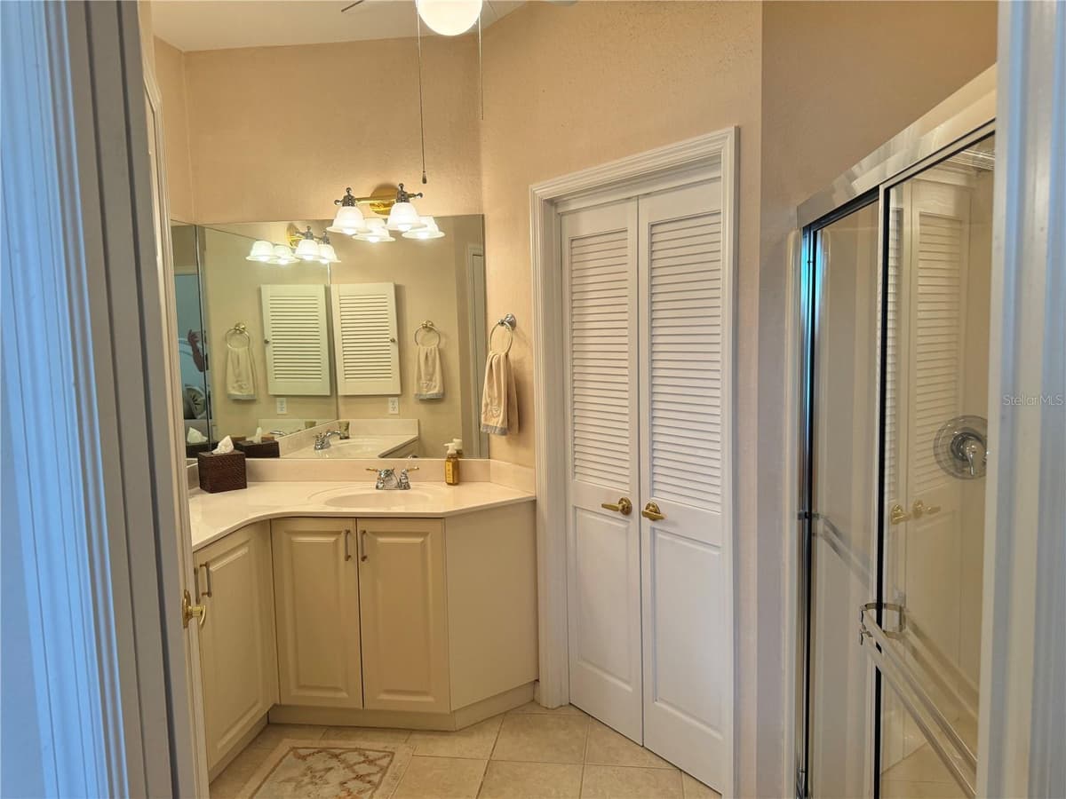 2427 MAGNOLIA CIRCLE — photo 29 of 82