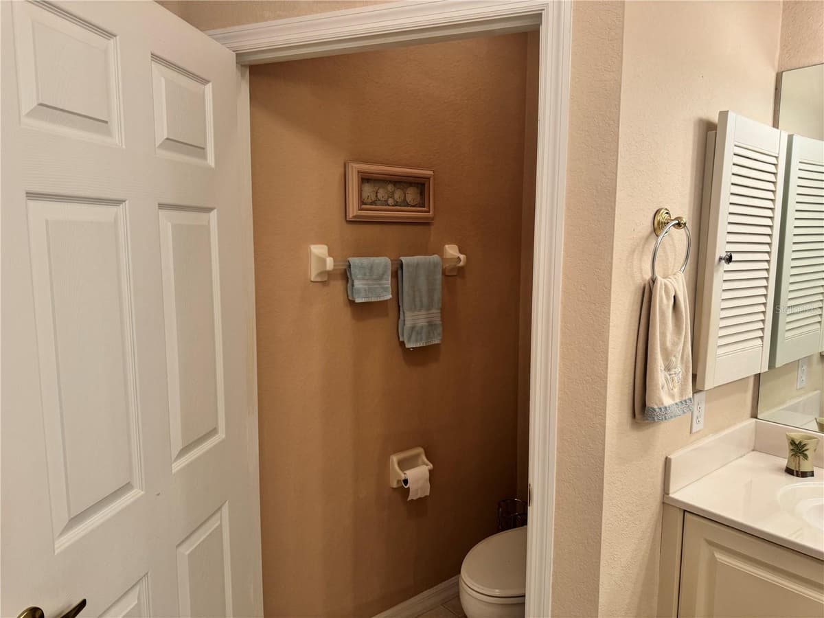 2427 MAGNOLIA CIRCLE — photo 32 of 82