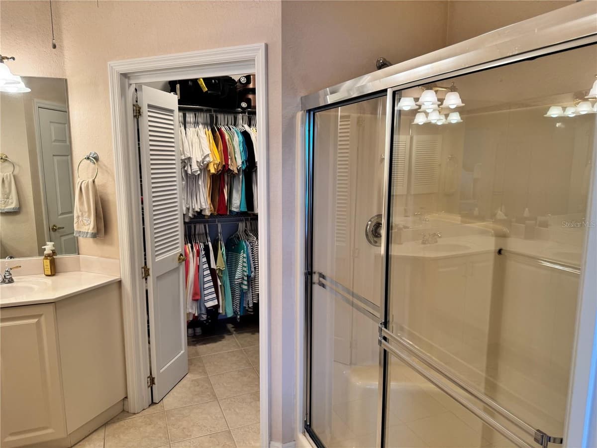 2427 MAGNOLIA CIRCLE — photo 34 of 82