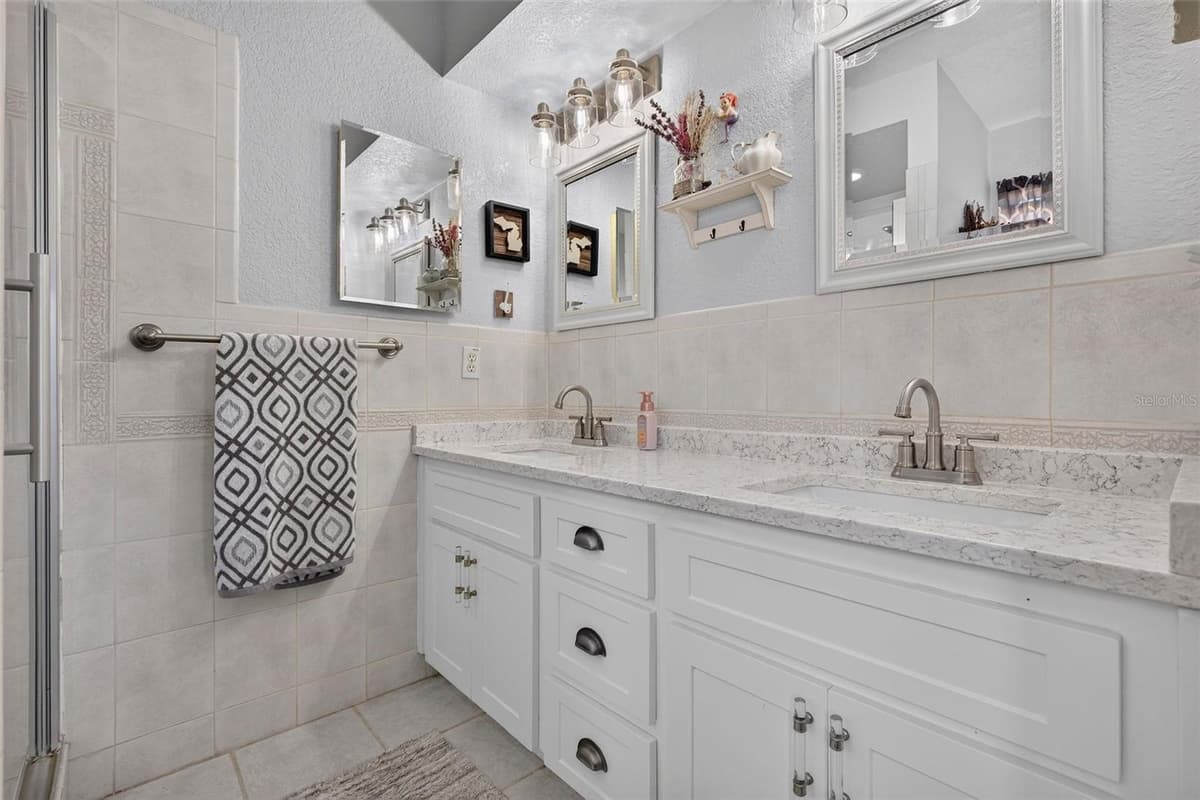 7611 MAKO DRIVE — photo 36 of 80