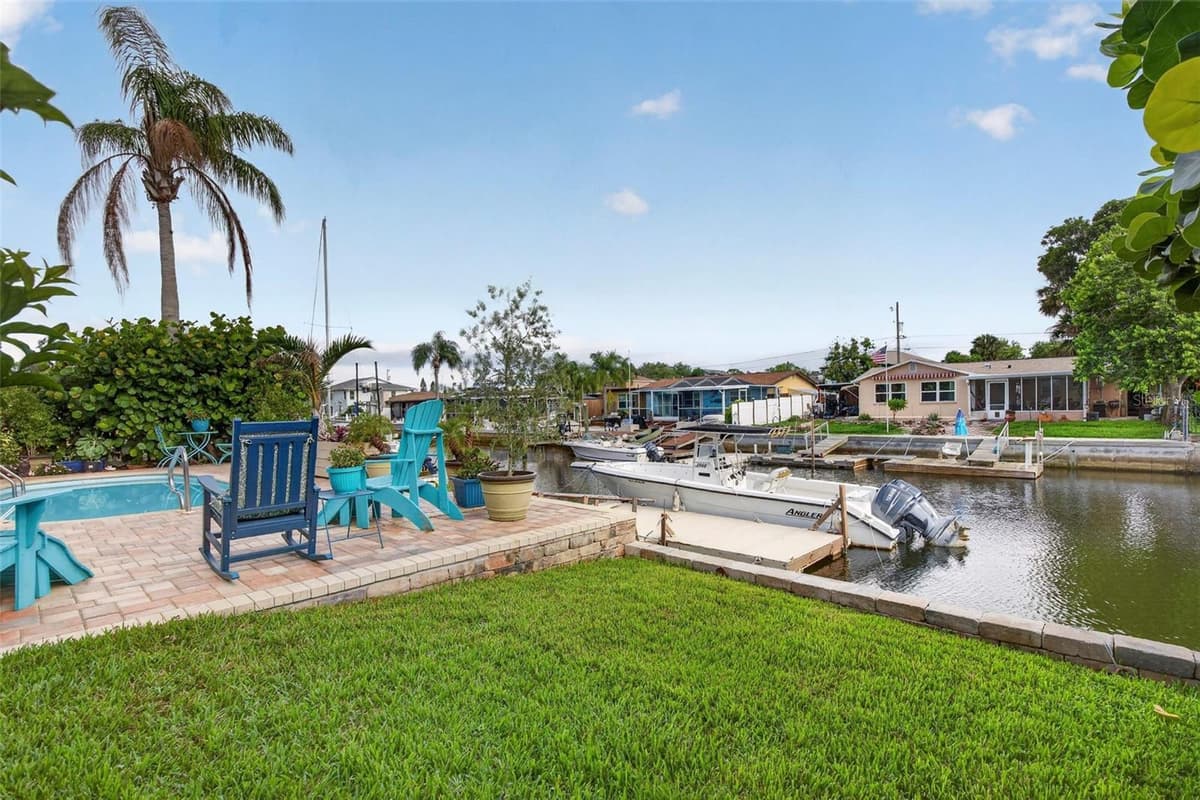 7611 MAKO DRIVE — photo 9 of 80