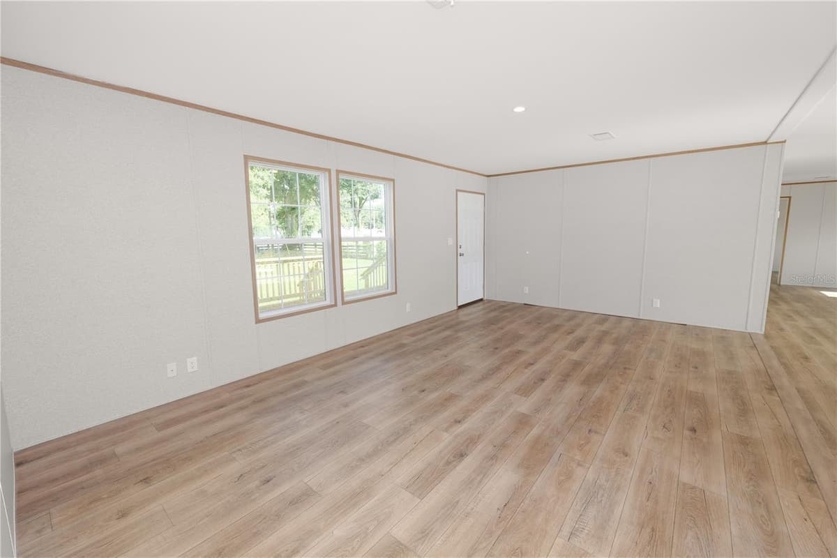 7103 GLEN MEADOW DRIVE — photo 16 of 62
