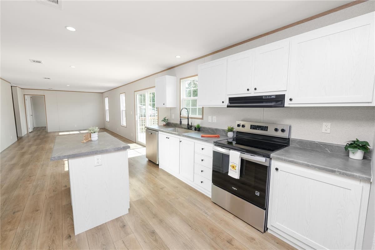 7103 GLEN MEADOW DRIVE — photo 23 of 62