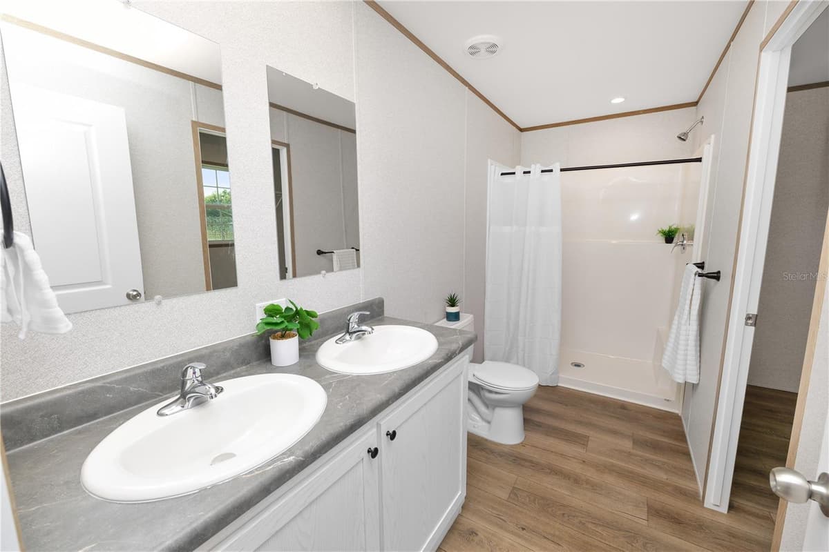 7103 GLEN MEADOW DRIVE — photo 34 of 62