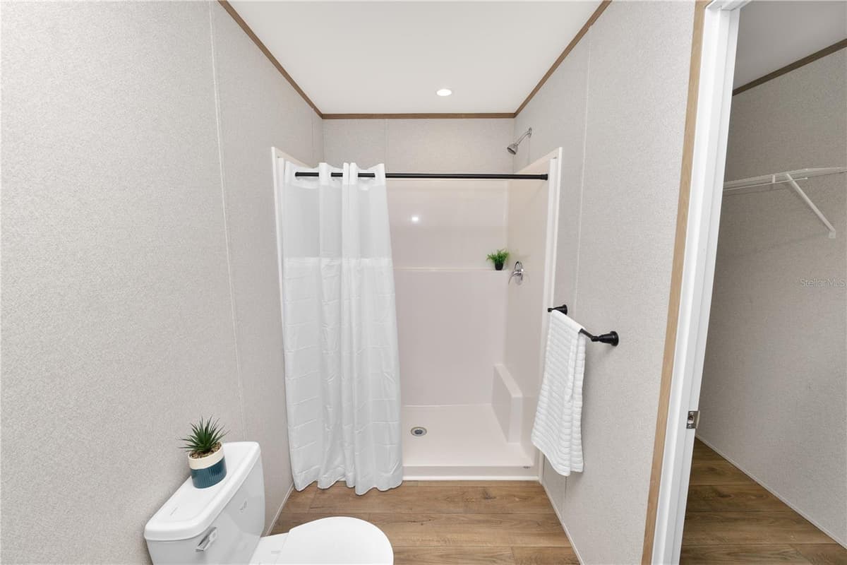 7103 GLEN MEADOW DRIVE — photo 36 of 62