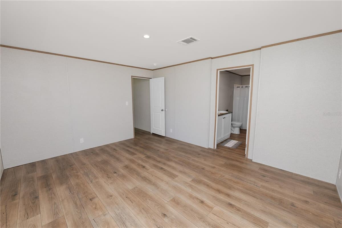 7103 GLEN MEADOW DRIVE — photo 32 of 62