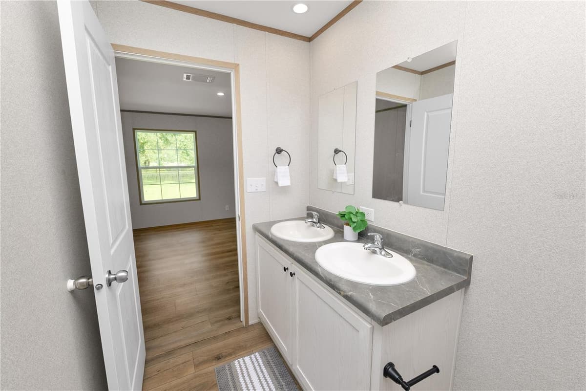 7103 GLEN MEADOW DRIVE — photo 35 of 62