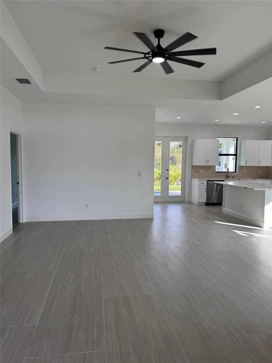 9309 ZORN STREET — photo 11 of 16