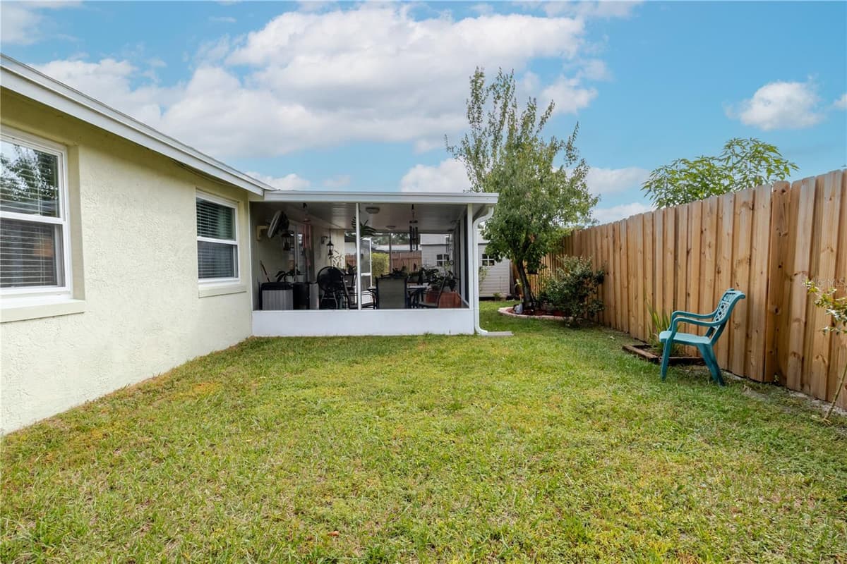 10118 HUNTERS POINT COURT — photo 24 of 38