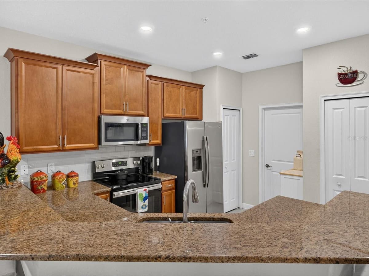 3530 FAIRWATERS COURT — photo 9 of 55