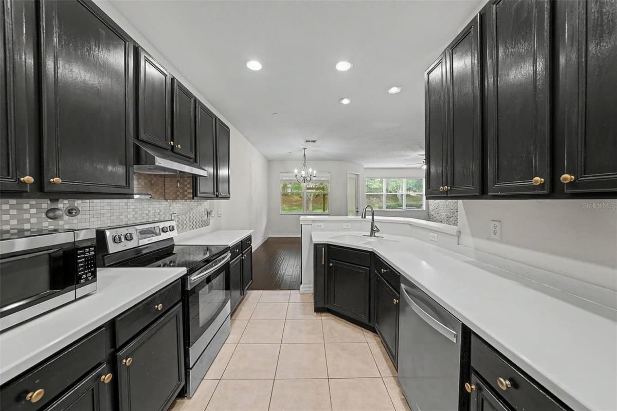 7422 TERRACE RIVER DRIVE — photo 13 of 30