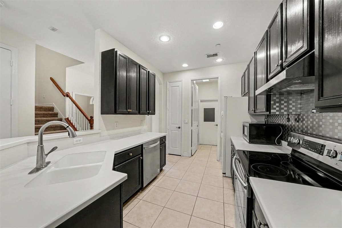 7422 TERRACE RIVER DRIVE — photo 12 of 30