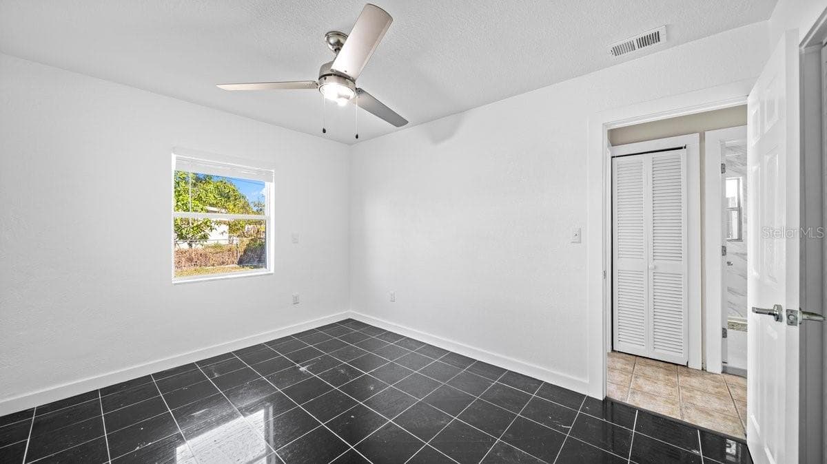 170 POINSETTIA CIRCLE — photo 10 of 17