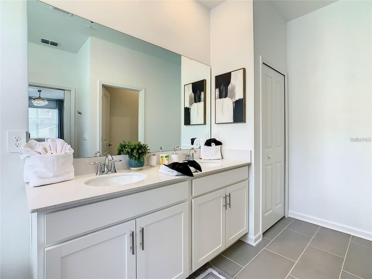 8853 CABOT CLIFFS DRIVE — photo 22 of 41