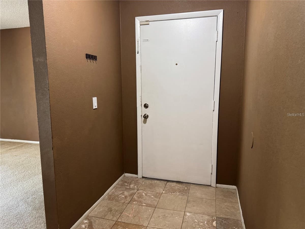 9907 BARLEY CLUB DRIVE — photo 2 of 26
