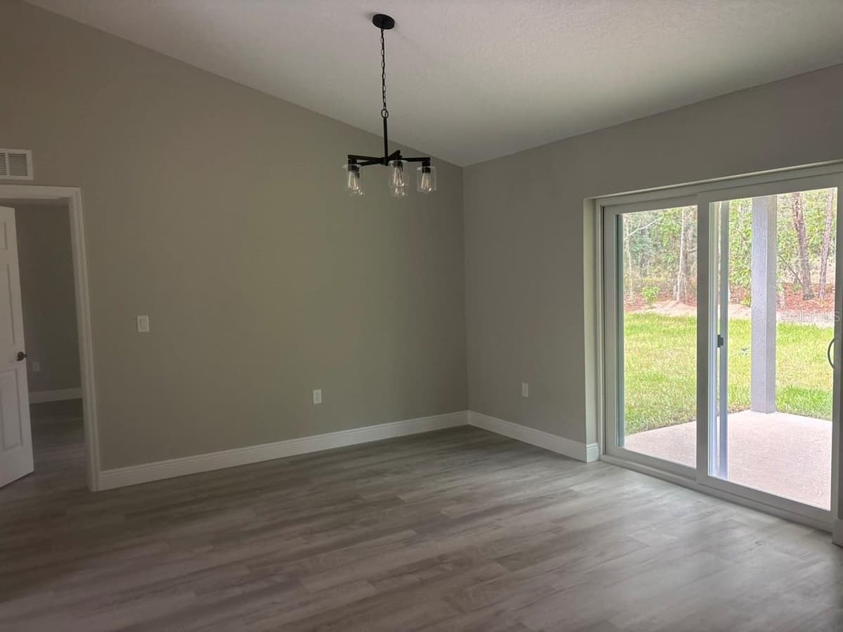 651 BANCROFT DRIVE — photo 15 of 30