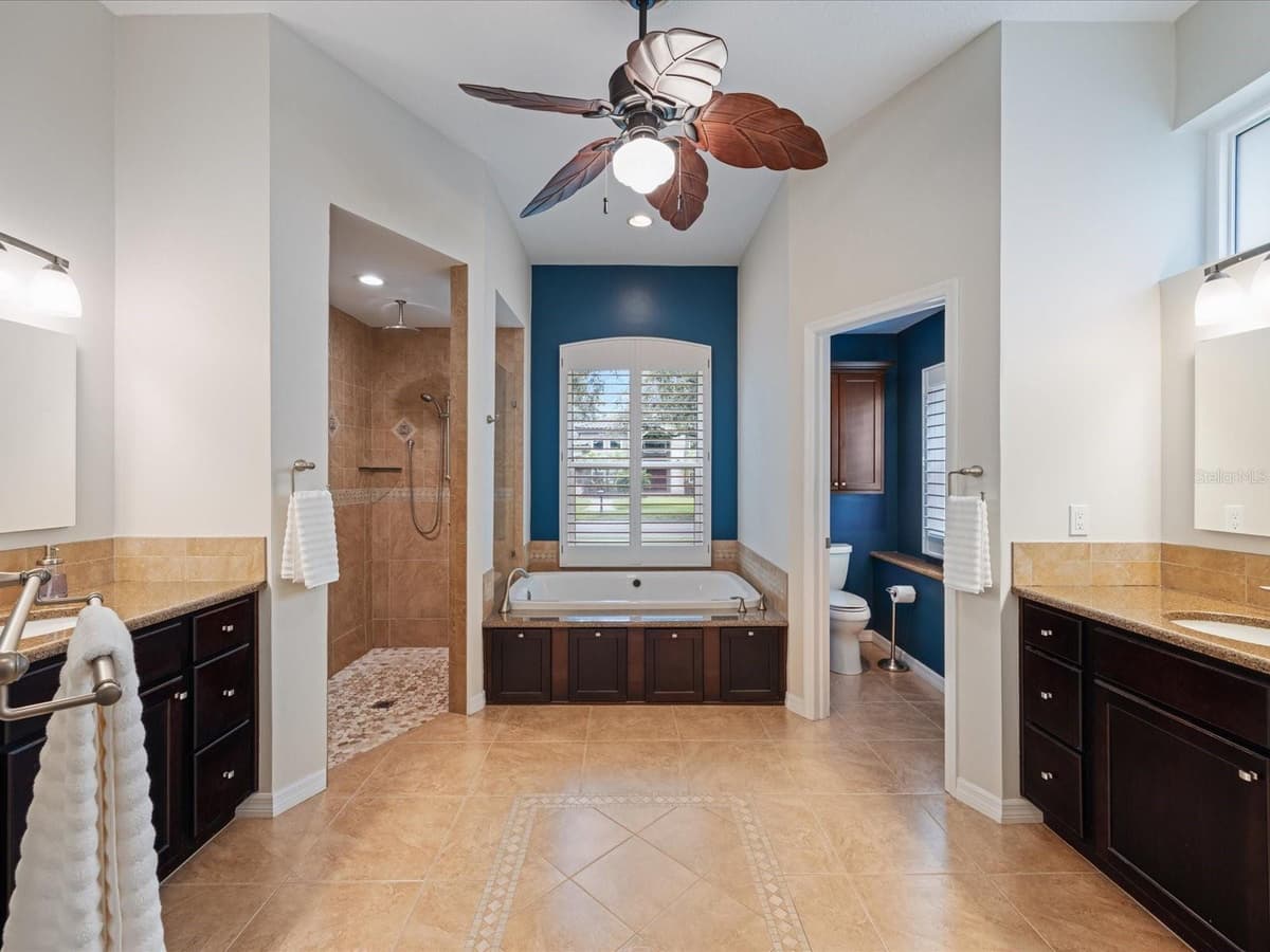 4987 CROSS POINTE DRIVE — photo 16 of 63