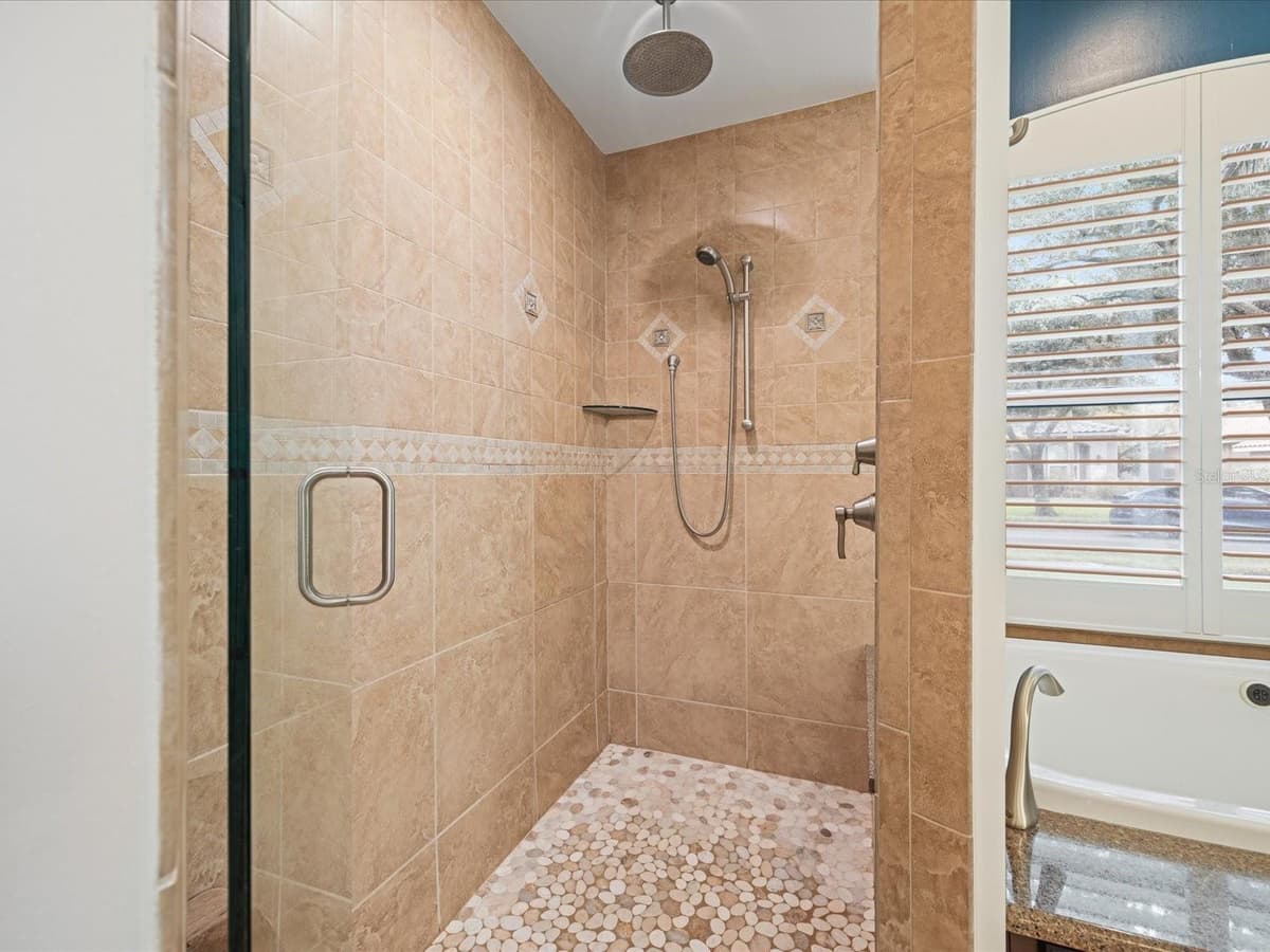 4987 CROSS POINTE DRIVE — photo 17 of 63