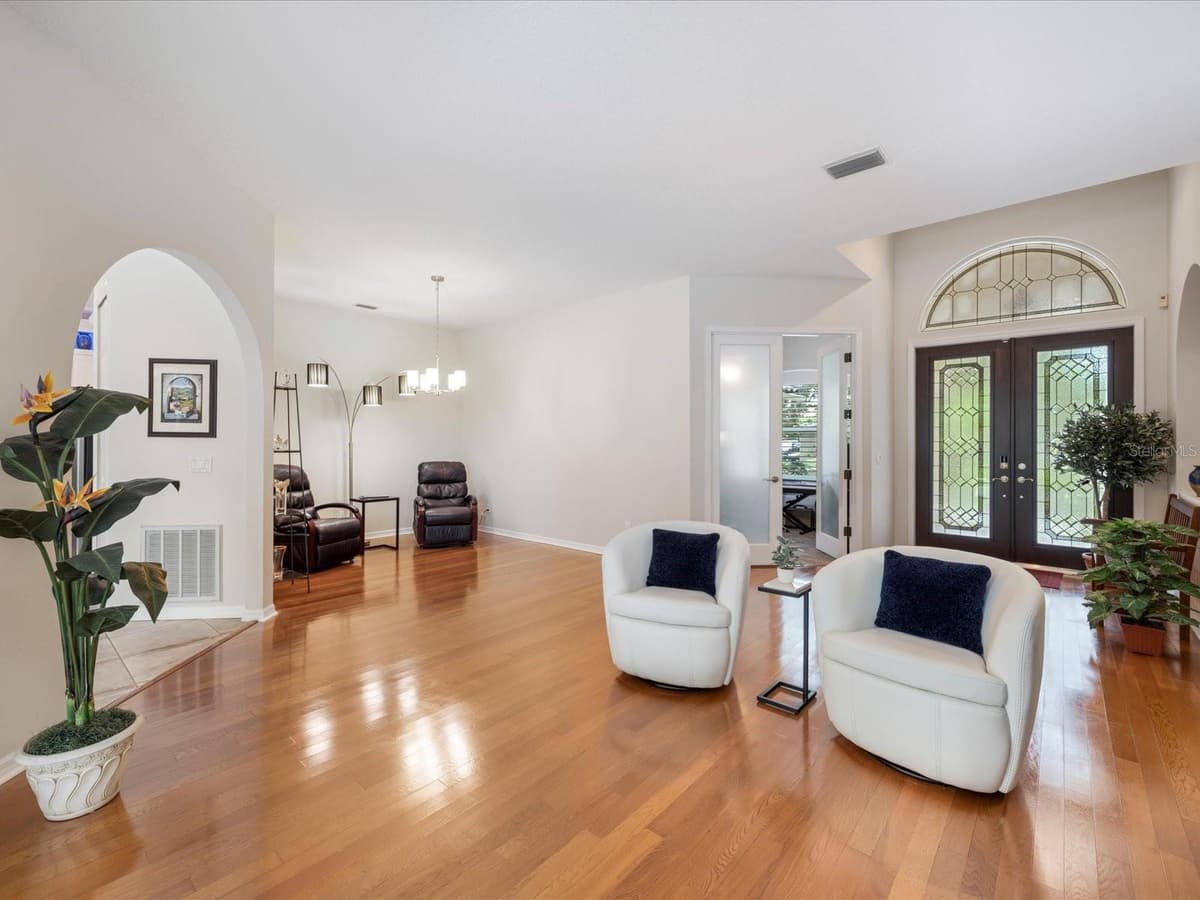 4987 CROSS POINTE DRIVE — photo 10 of 63