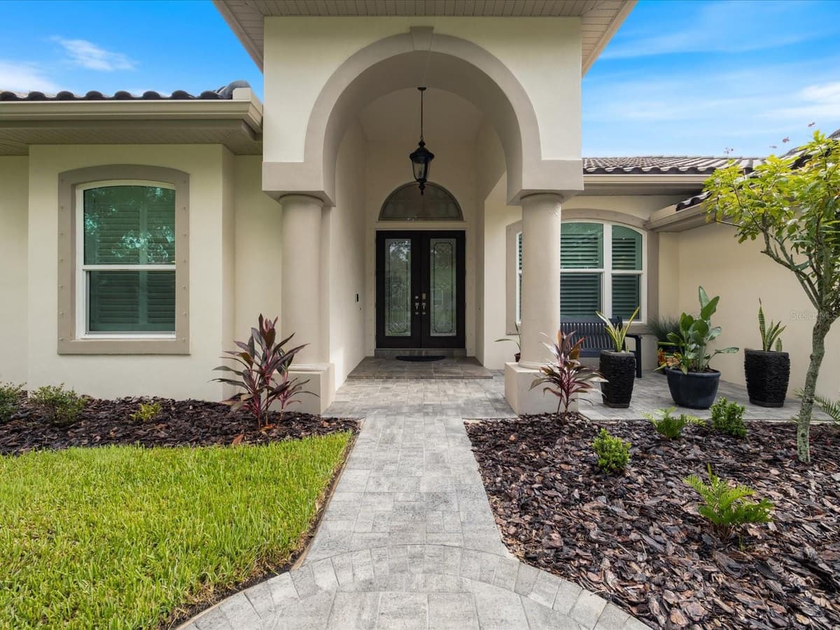 4987 CROSS POINTE DRIVE — photo 4 of 63