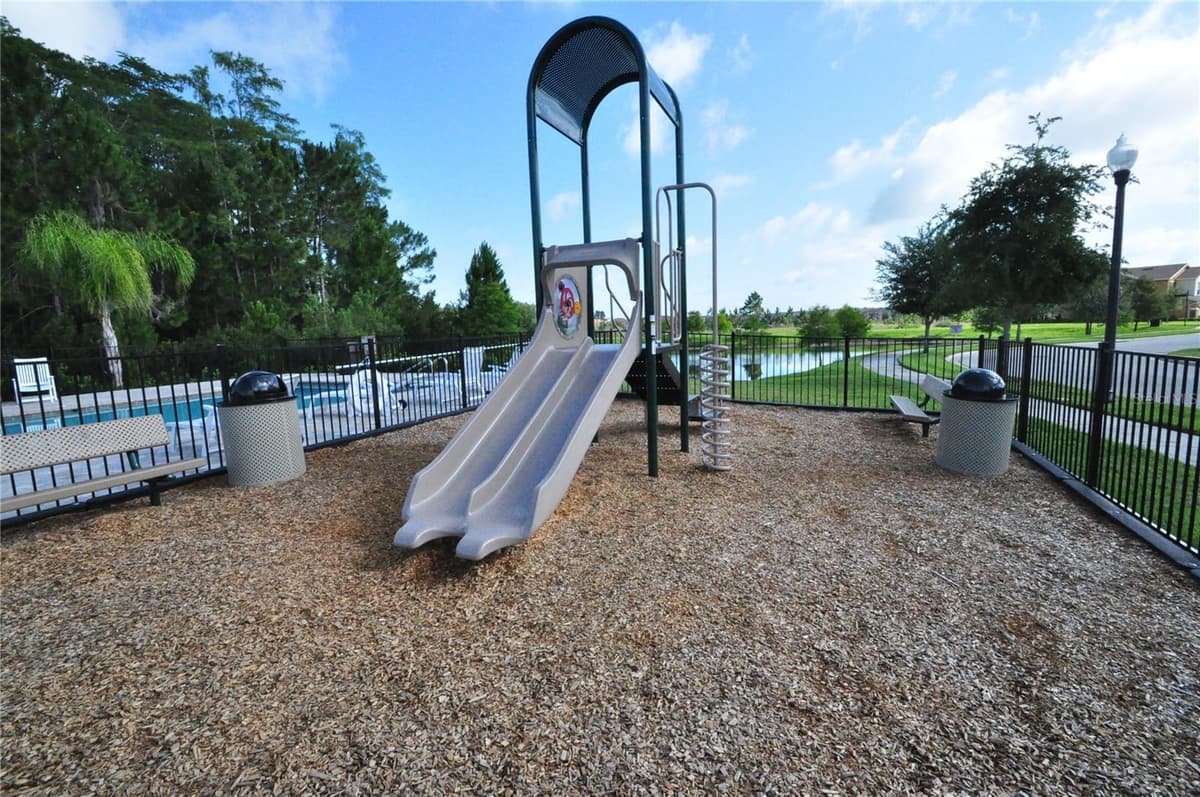 9460 STRONGBARK LANE — photo 15 of 16