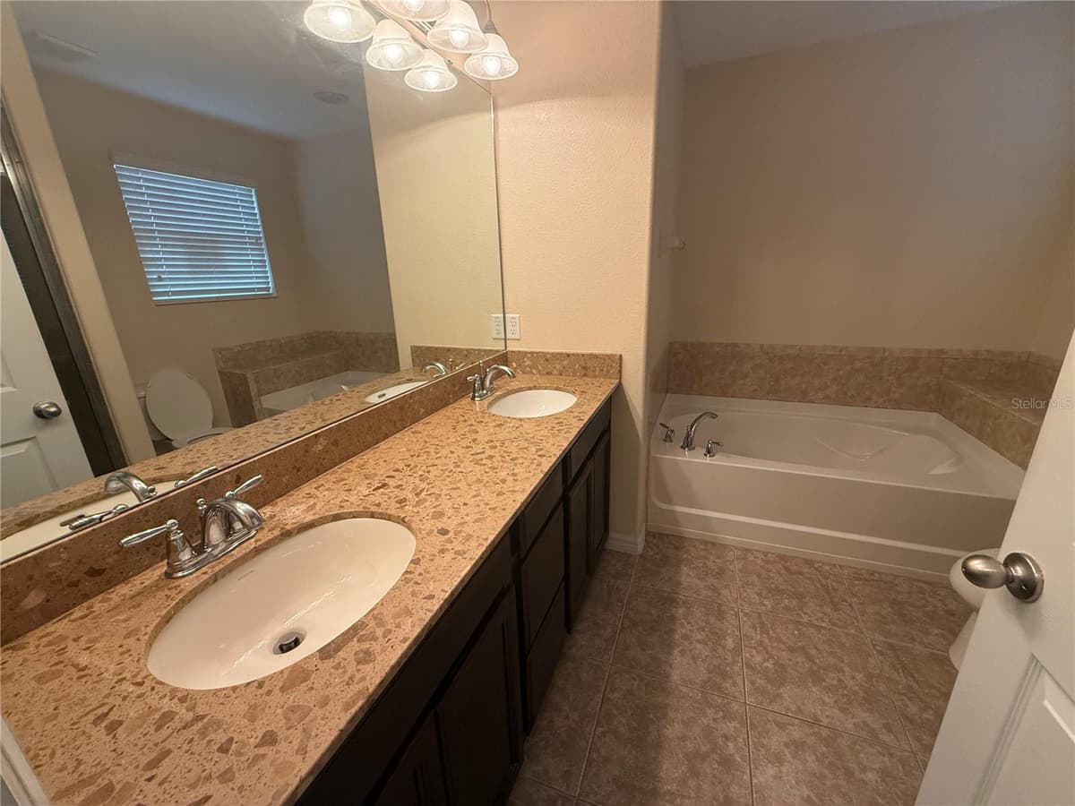 9460 STRONGBARK LANE — photo 8 of 16