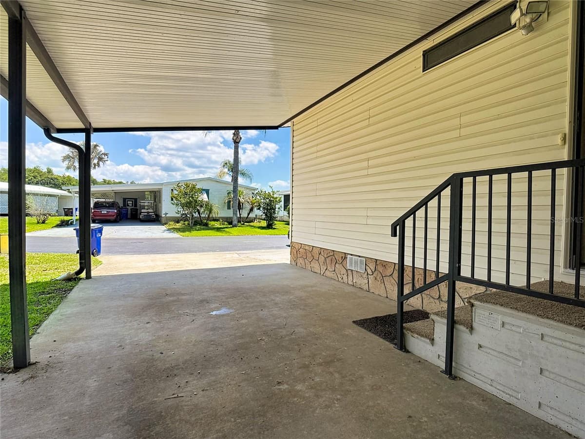 4424 BRAVE LANE — photo 4 of 42