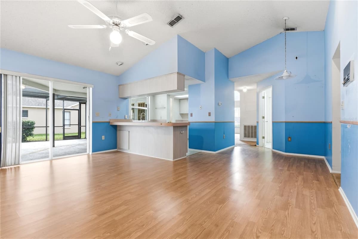 9028 PAR COURT — photo 10 of 32