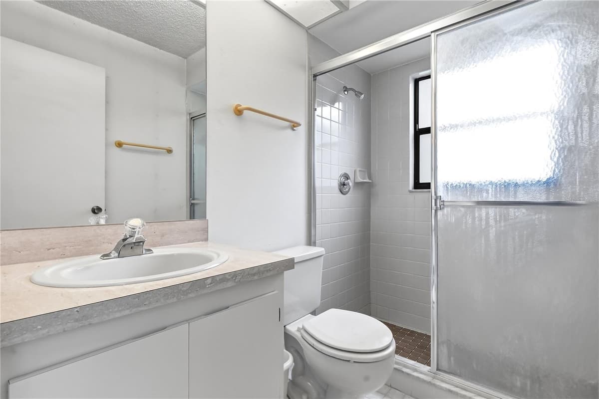 9028 PAR COURT — photo 19 of 32