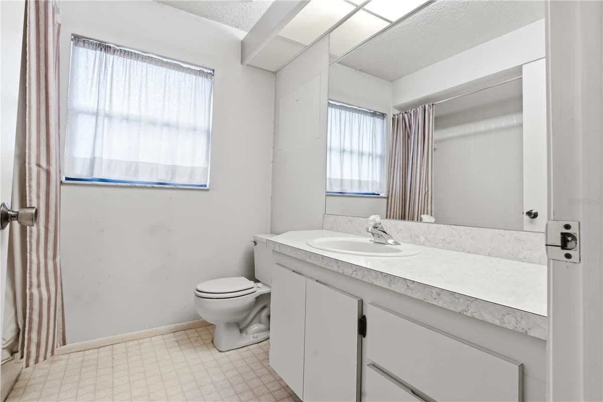 9028 PAR COURT — photo 22 of 32