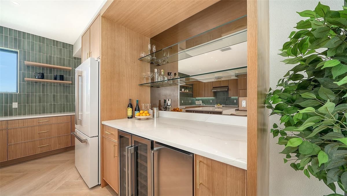 2908 AVENUE B — photo 11 of 54