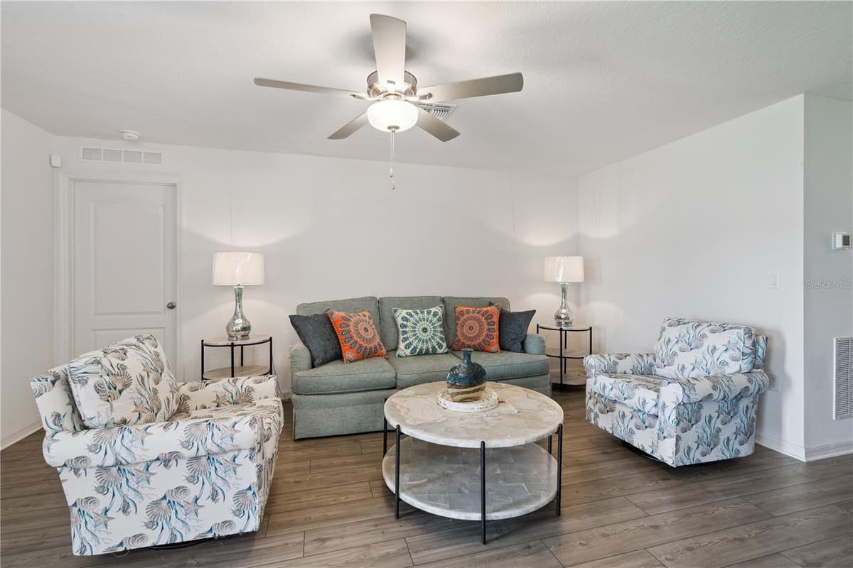 12965 DEL LAGO DRIVE — photo 5 of 34