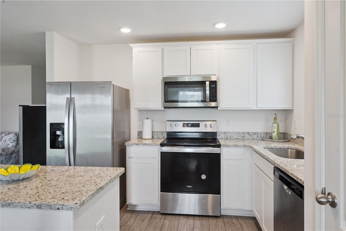 12965 DEL LAGO DRIVE — photo 8 of 34