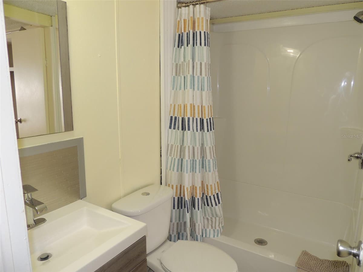 7090 181ST COURT — photo 37 of 40
