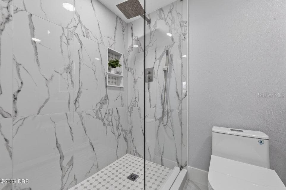 3131 RIDGEWOOD AVENUE — photo 11 of 23