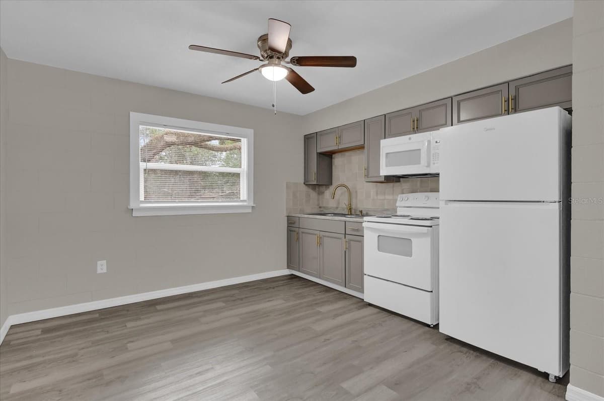 2307 MISPAH AVENUE — photo 6 of 25