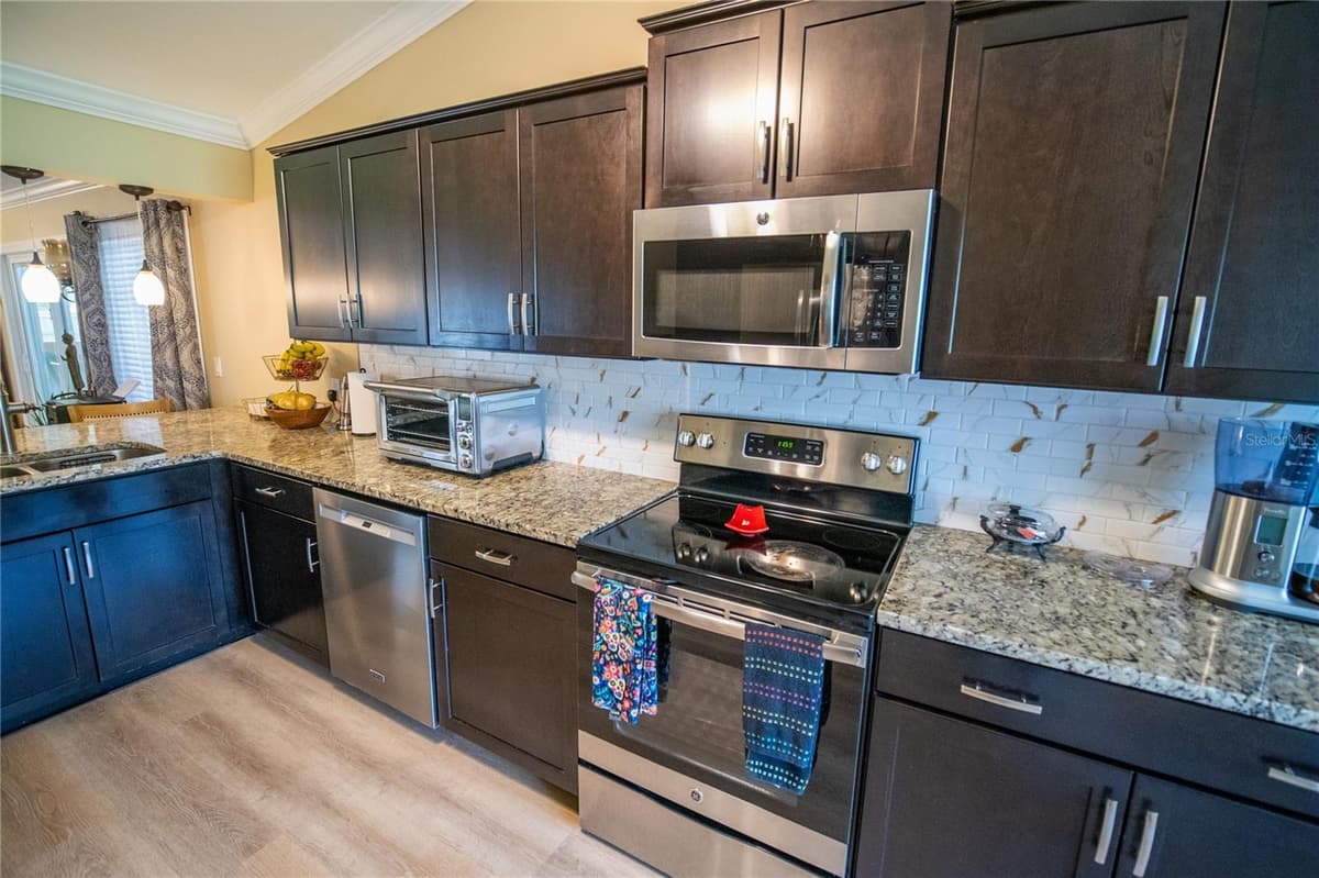 751 VEGA COURT — photo 16 of 25