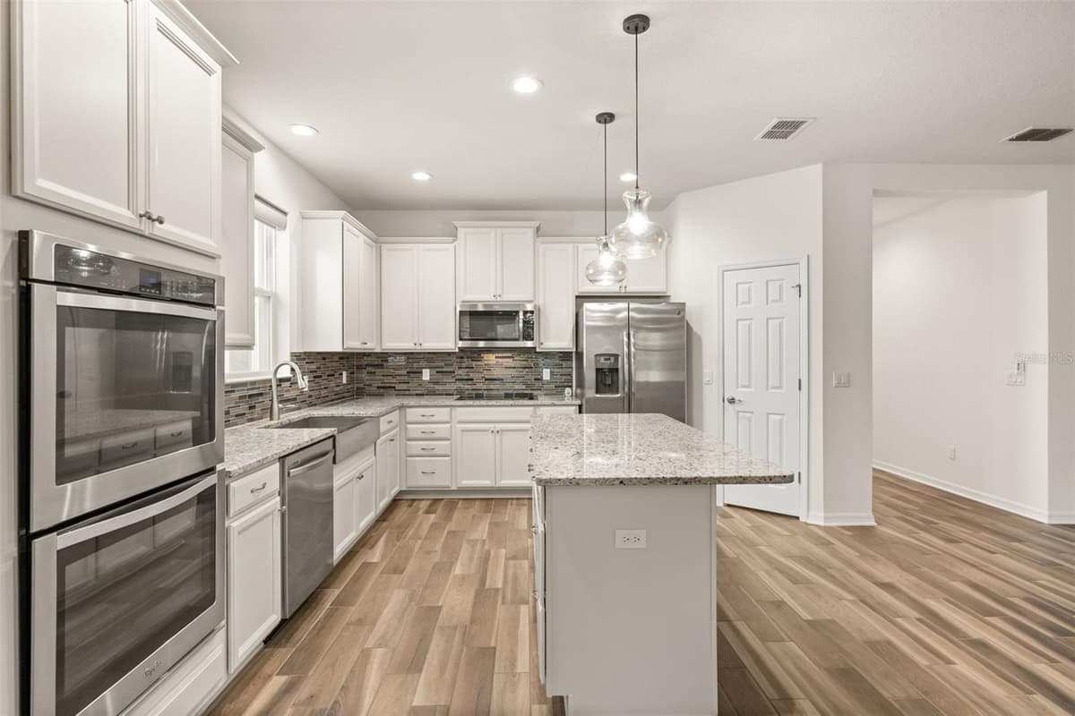 4855 PALMETTO PARK DRIVE — photo 13 of 53