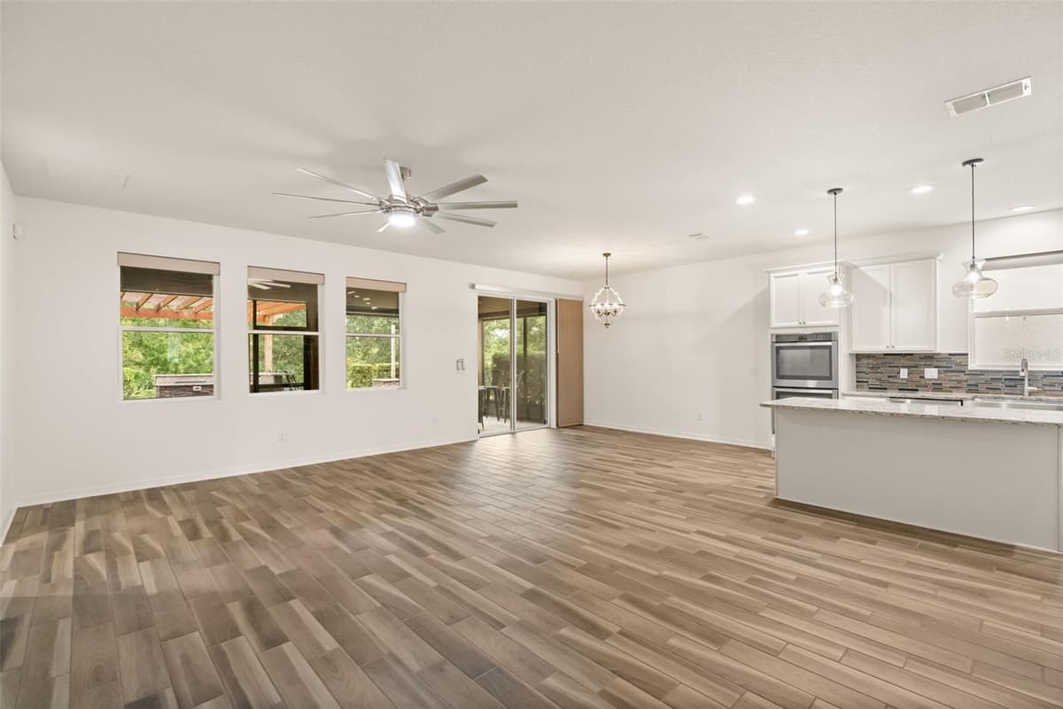 4855 PALMETTO PARK DRIVE — photo 7 of 53