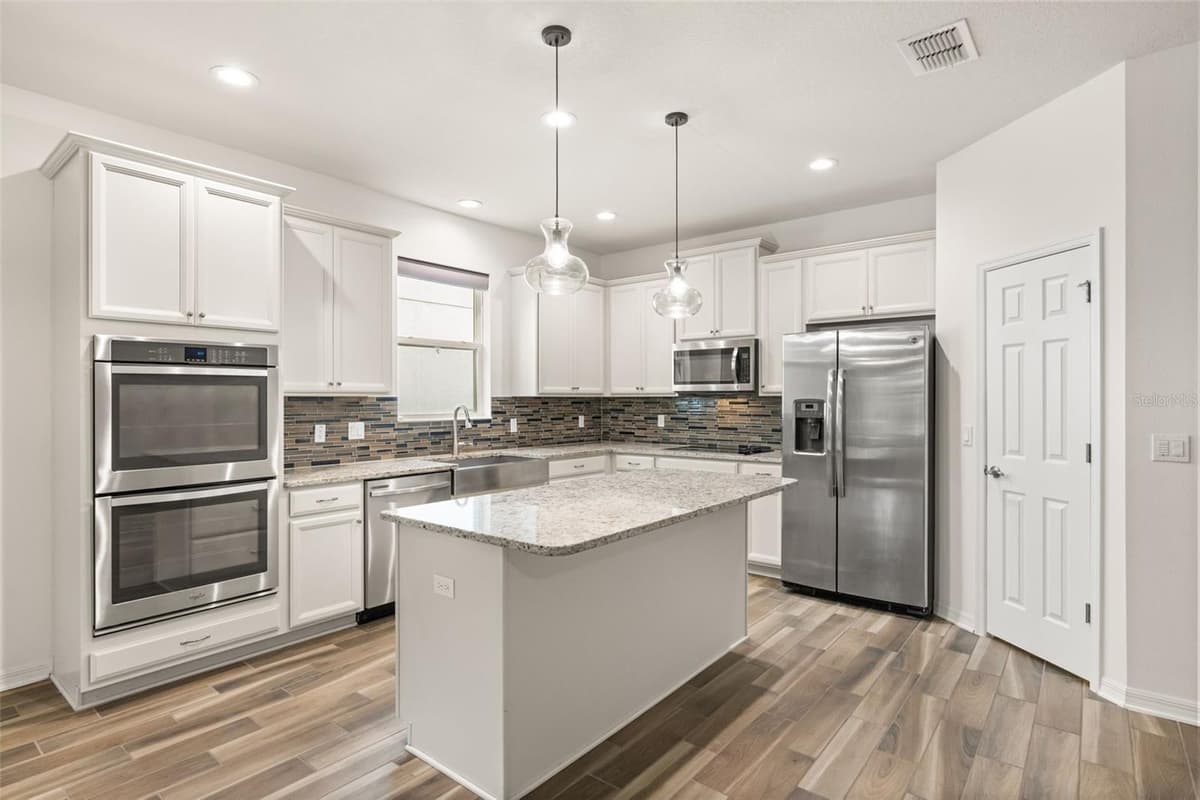 4855 PALMETTO PARK DRIVE — photo 12 of 53