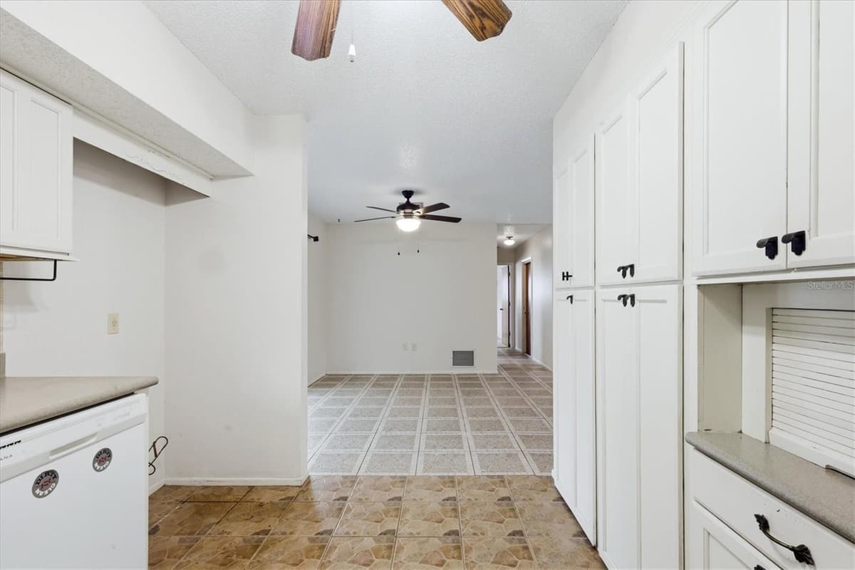 7067 NATALIE STREET — photo 17 of 32
