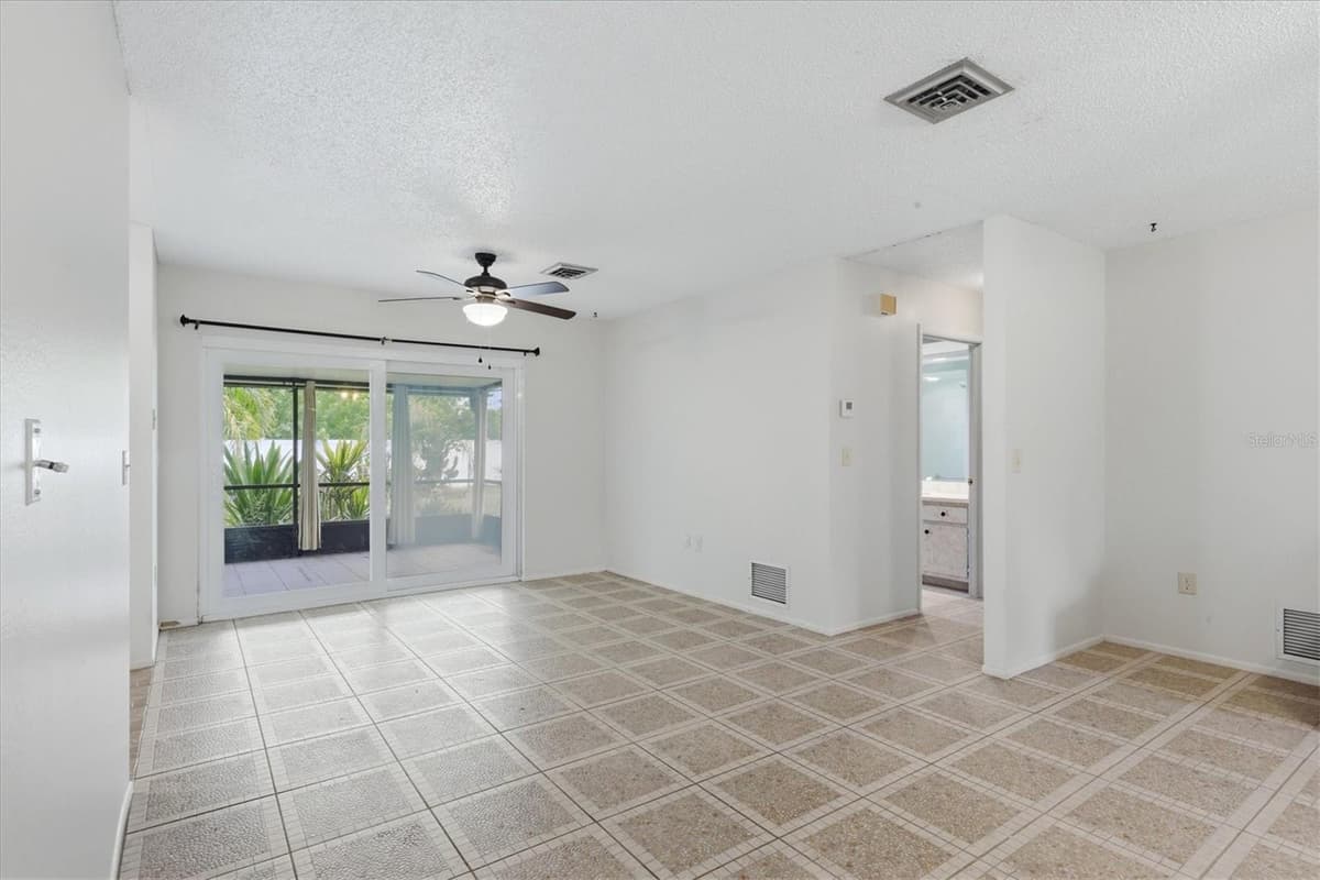 7067 NATALIE STREET — photo 11 of 32