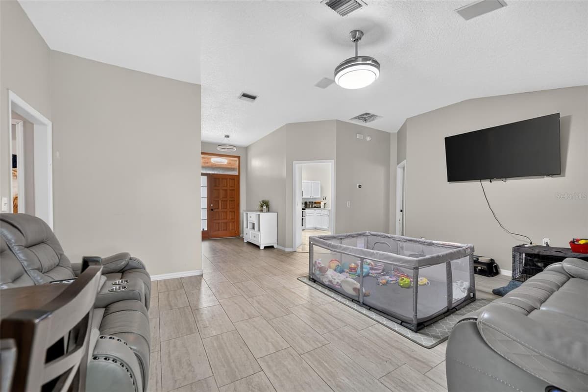 1780 FINLAND DRIVE — photo 5 of 27