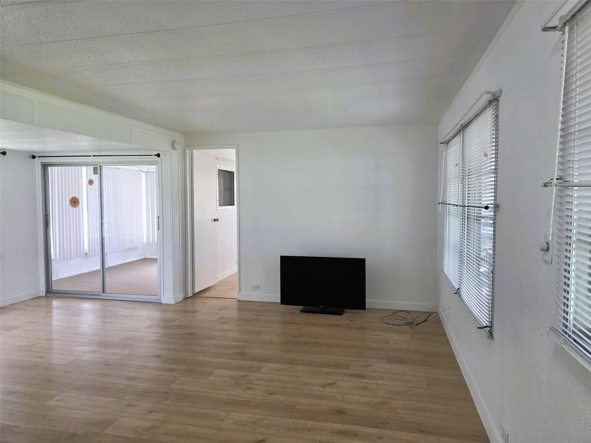 3415 SPANISH OAK TERRACE — photo 7 of 21