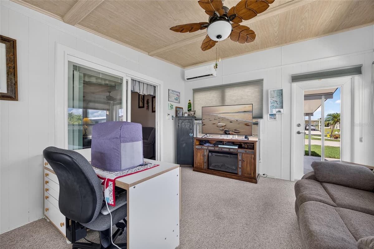 503 LA PLAYA CIRCLE — photo 16 of 37