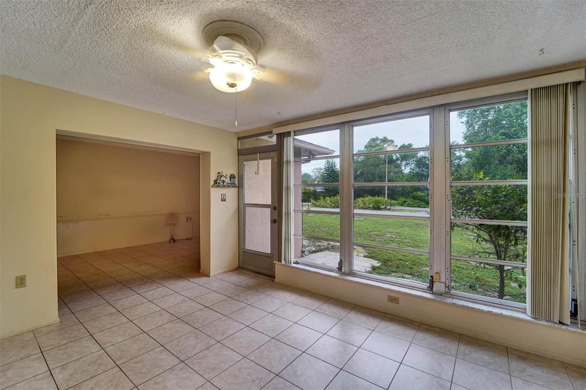 10550 CALICO LOOP — photo 15 of 28