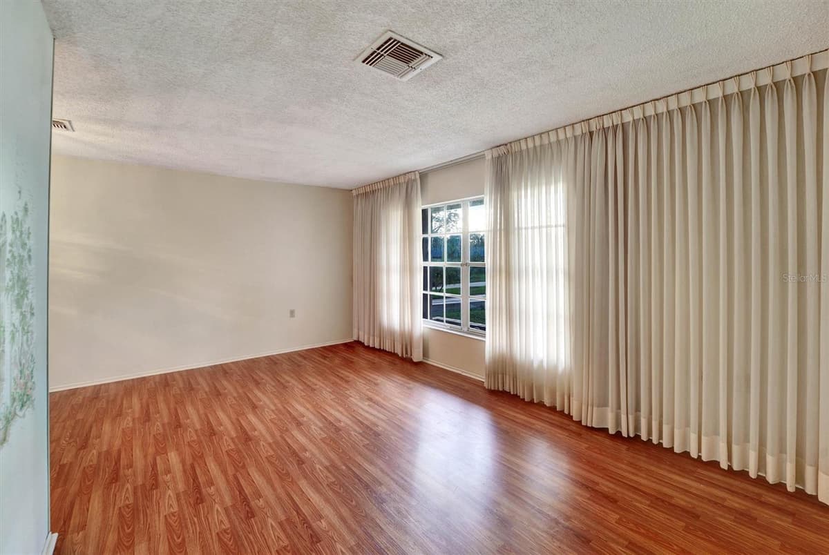 10550 CALICO LOOP — photo 3 of 28
